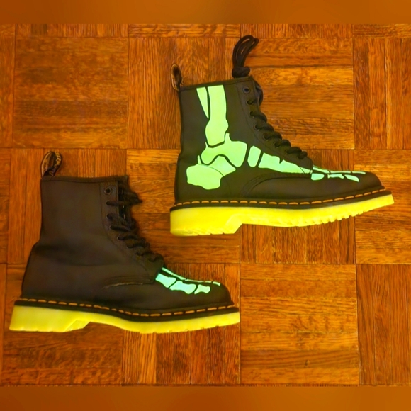 Made in Asia Doc Marten boot - Picture 6 of 10